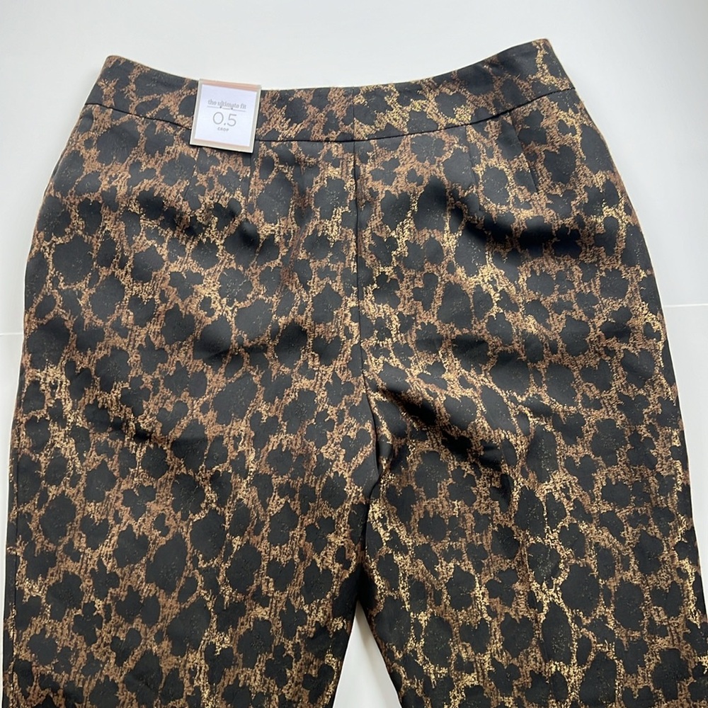 NWT • Chicos Animal print Pant • Size 6 (0.5) - Picture 8 of 10